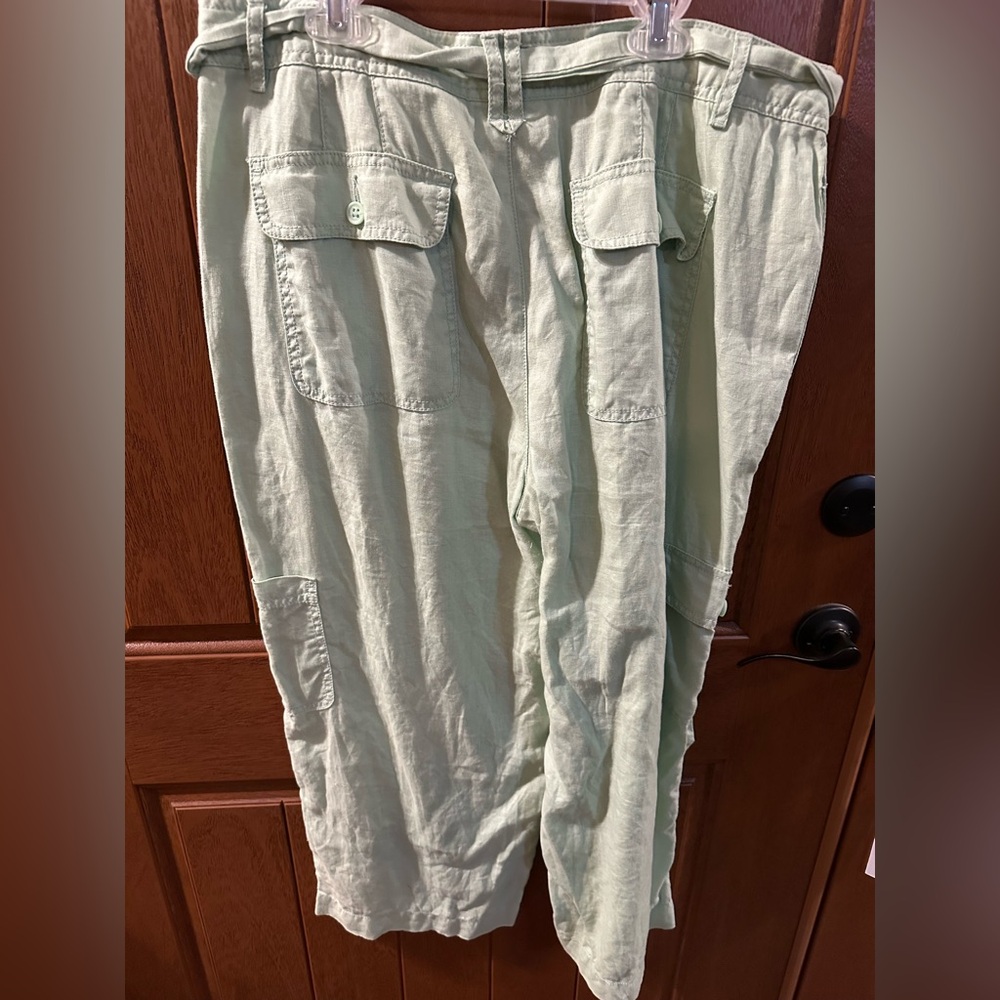 Liz Claiborne pants - women’s - Picture 2 of 3